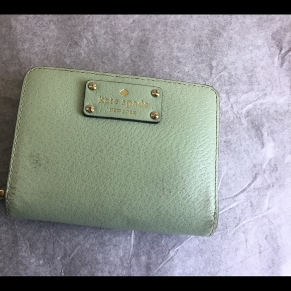 Kate Spade wallet. - Picture 1 of 5